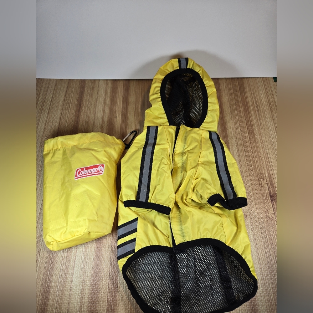 COLEMAN Raincoat for your Dog Size Small